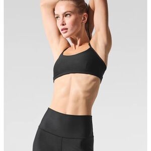 ALO Yoga Airlift Intrigue Bra